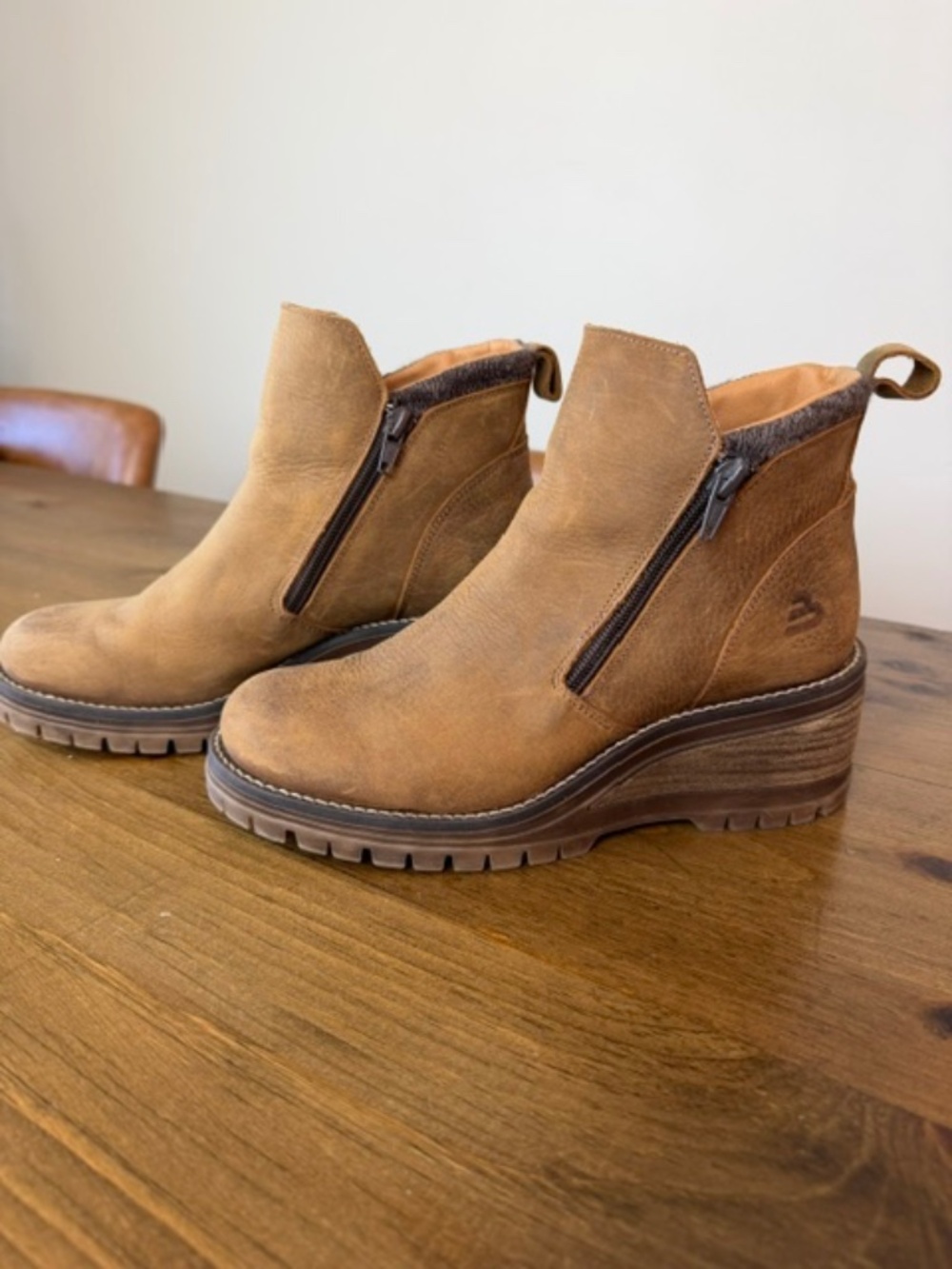 Bullboxer Dorian Brown Leather Wedge Ankle Booties Women's Size 8M